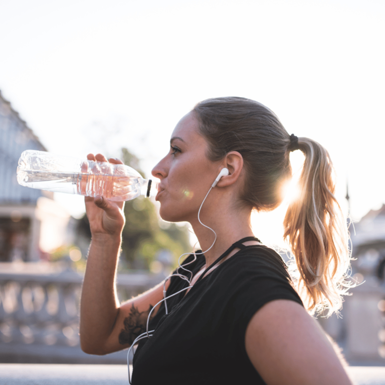 Lire la suite à propos de l’article Comment faire face à la chaleur et rester hydraté